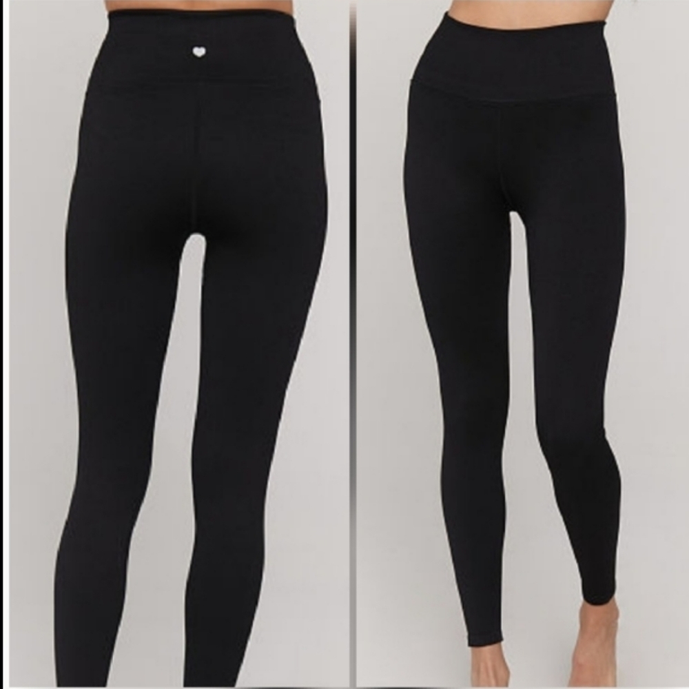 VS PINK SPIRITUAL GANGSTER COLLAB X LEGGINGS